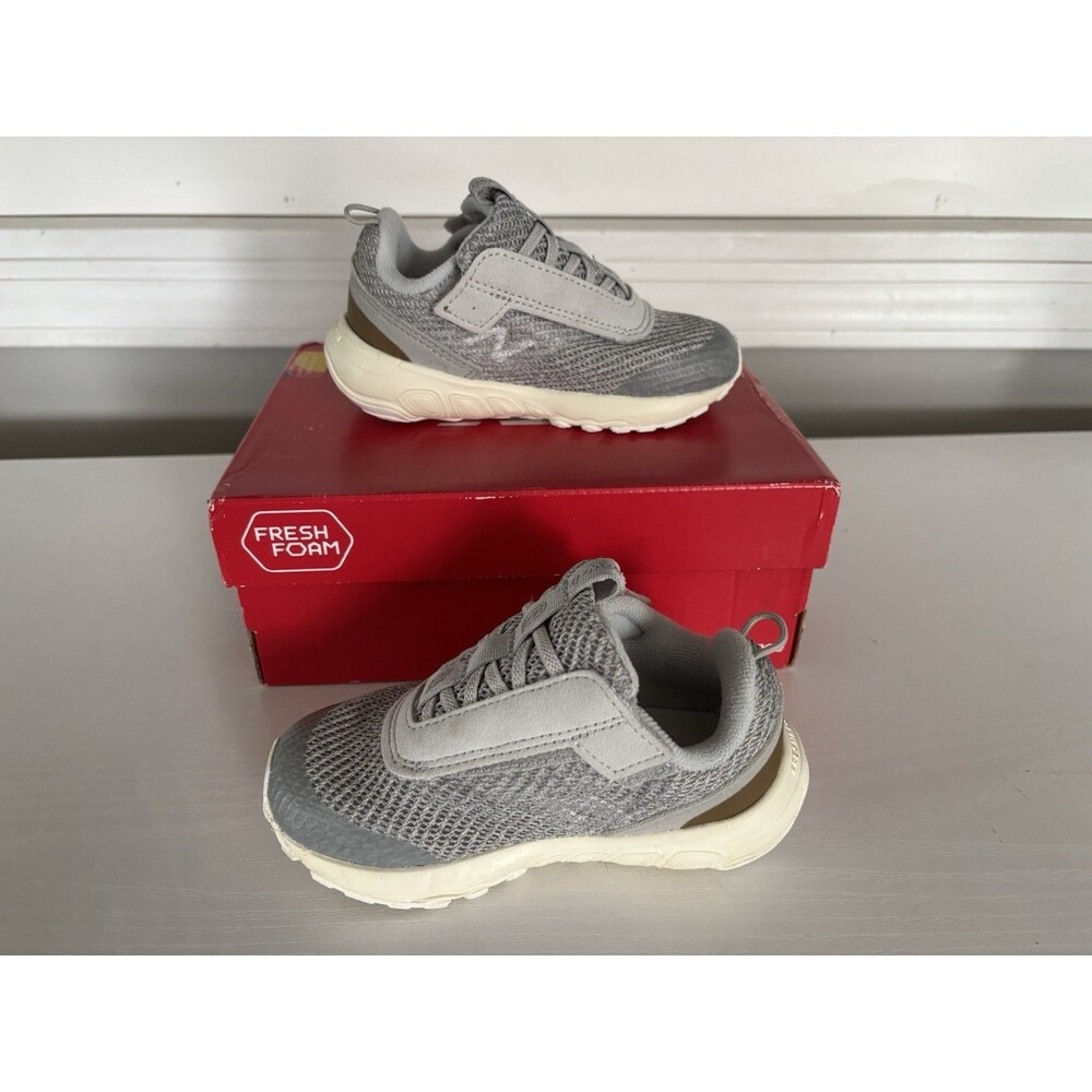 New Balance Kids 1440 Fresh Foam Slip On Hook & Loop Grey Sneakers-Sz 7 Wide